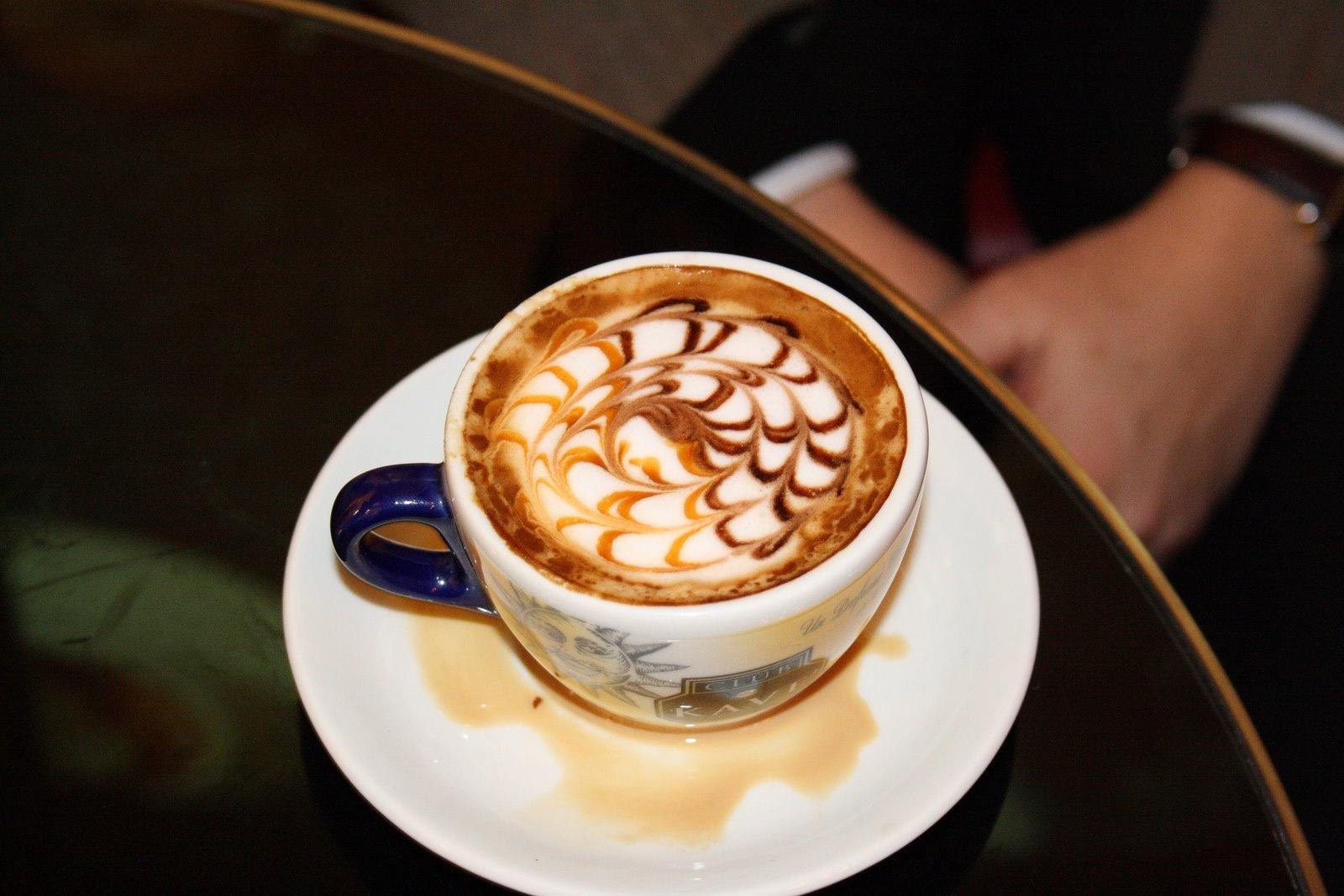 Cappuccino selymes tejhabbal, illusztráció
